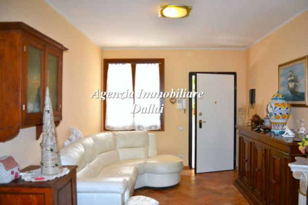 appartamento in vendita a Scarperia e San Piero in zona San Piero a Sieve