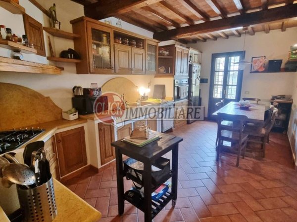 casa indipendente in vendita a Scarperia e San Piero in zona San Piero a Sieve
