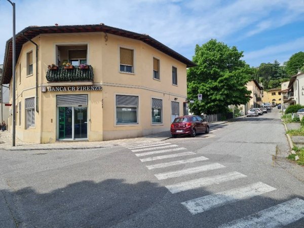 ufficio in vendita a Scarperia e San Piero in zona San Piero a Sieve