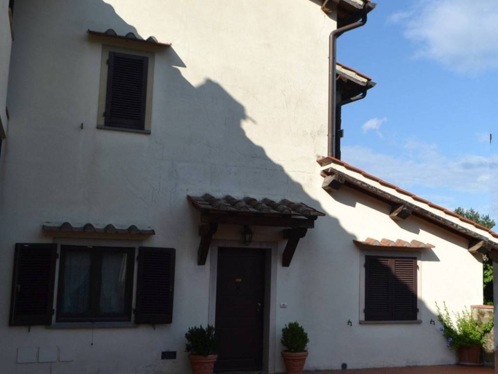 casa indipendente in vendita a Scarperia e San Piero