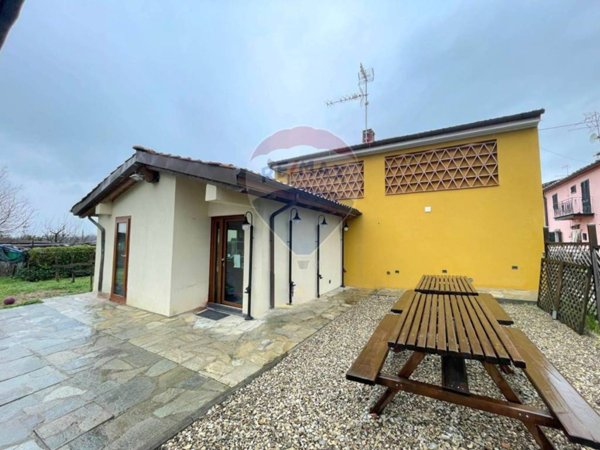 casa indipendente in vendita a Scarperia e San Piero