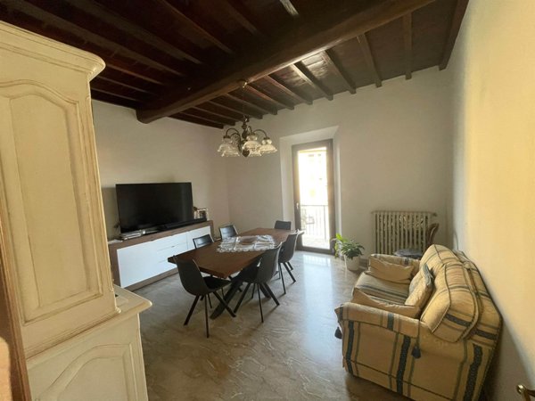 appartamento in vendita a Scarperia e San Piero in zona San Piero a Sieve
