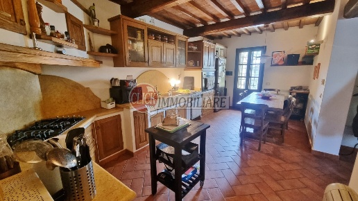 casa indipendente in vendita a Scarperia e San Piero in zona San Piero a Sieve