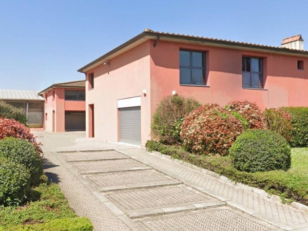 negozio in vendita a Scarperia e San Piero
