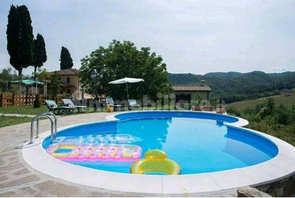 casa indipendente in vendita a Scarperia e San Piero