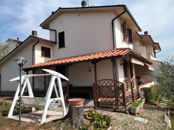 casa indipendente in vendita a Scarperia e San Piero in zona Ponzalla