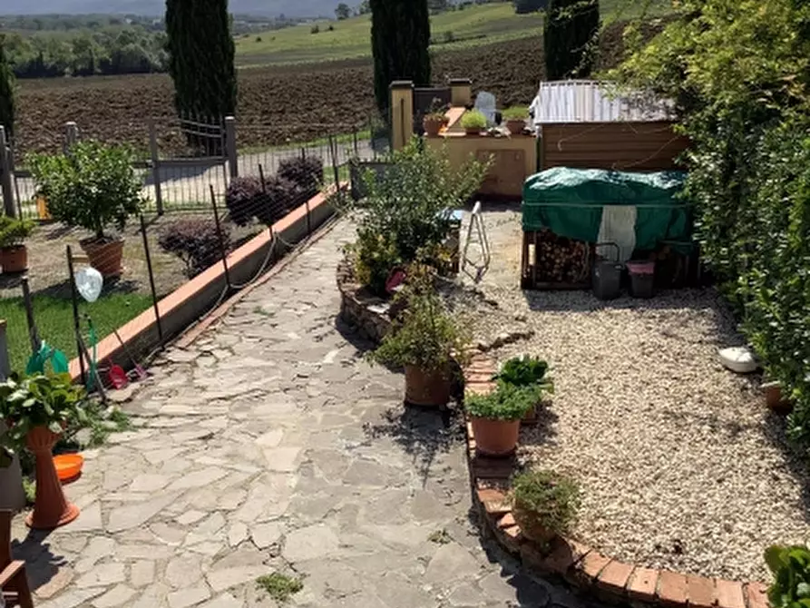 appartamento in vendita a Scarperia e San Piero in zona San Piero a Sieve