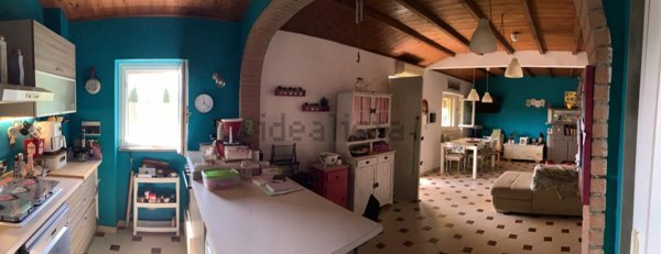 appartamento in vendita a Scarperia e San Piero in zona San Piero a Sieve