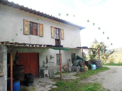 appartamento in vendita a Scarperia e San Piero in zona Scarperia