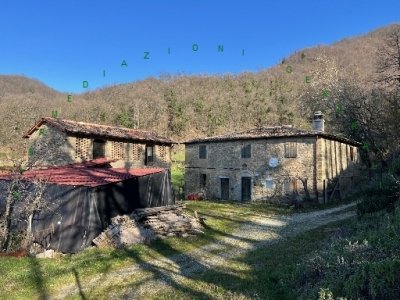 casa indipendente in vendita a Scarperia e San Piero in zona Scarperia