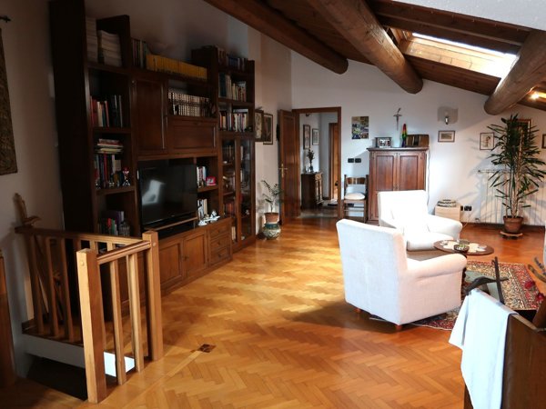 appartamento in vendita a Scarperia e San Piero in zona Scarperia