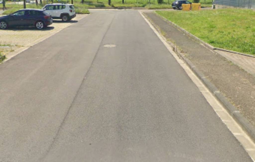 negozio in vendita a Scarperia e San Piero in zona San Piero a Sieve