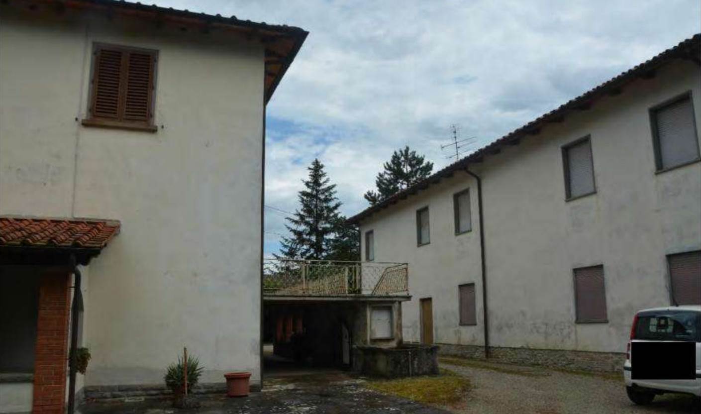casa indipendente in vendita a Scarperia e San Piero