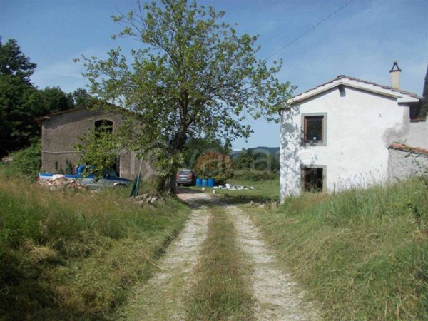 casa indipendente in vendita a Scarperia e San Piero