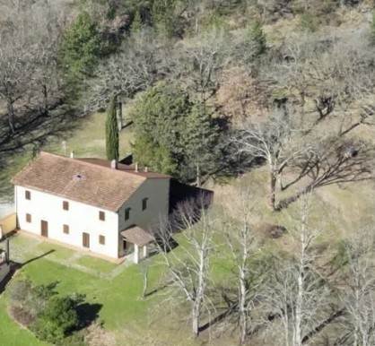casa indipendente in vendita a Scarperia e San Piero