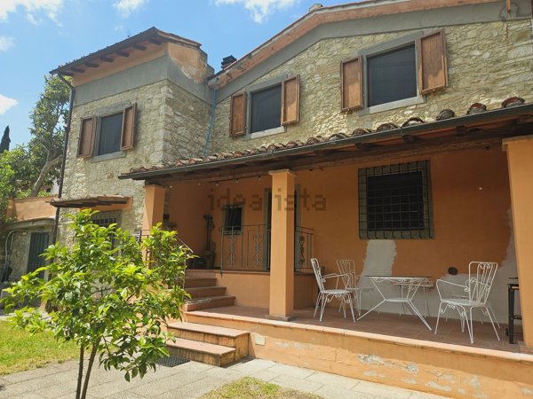casa indipendente in vendita a Scarperia e San Piero in zona Scarperia