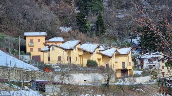 casa indipendente in vendita a Scarperia e San Piero in zona Marcoiano