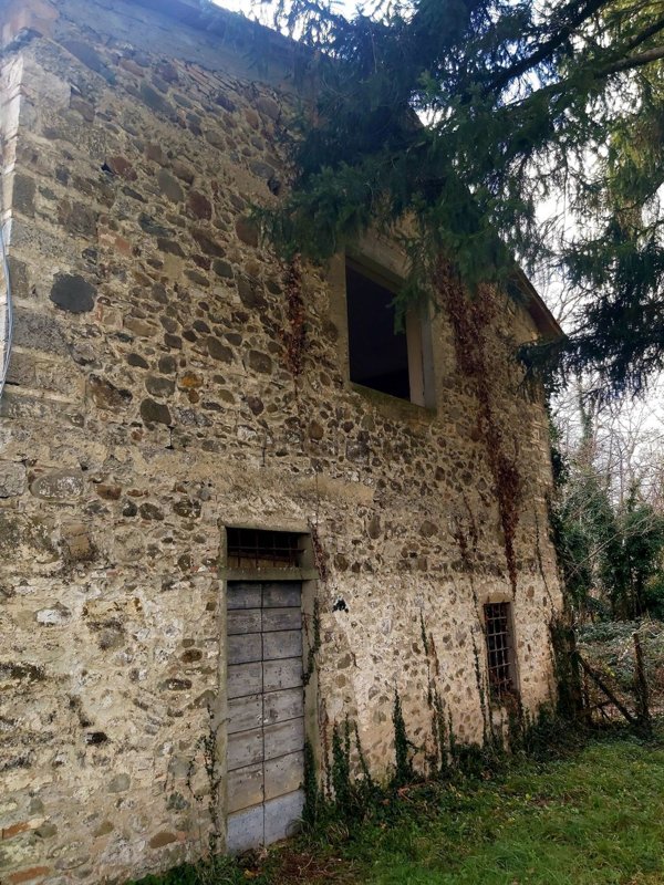 casa indipendente in vendita a Scarperia e San Piero in zona San Piero a Sieve