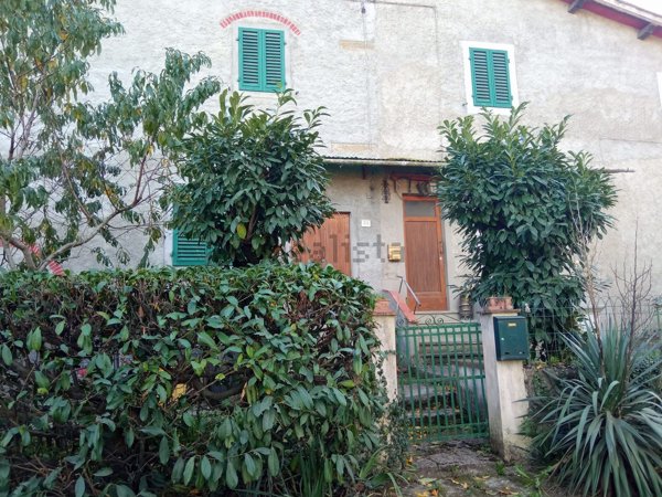 casa indipendente in vendita a Scarperia e San Piero