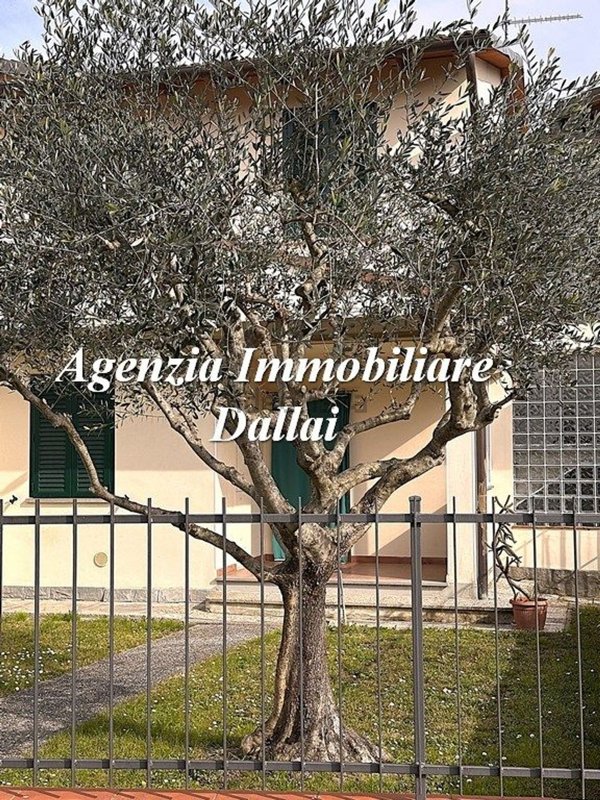 casa indipendente in vendita a Scarperia e San Piero in zona San Piero a Sieve