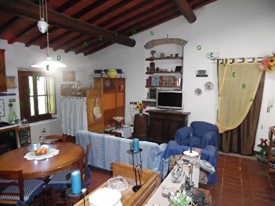 appartamento in vendita a Scarperia e San Piero in zona San Piero a Sieve