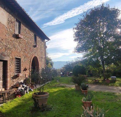 casa indipendente in vendita a Scarperia e San Piero in zona Scarperia