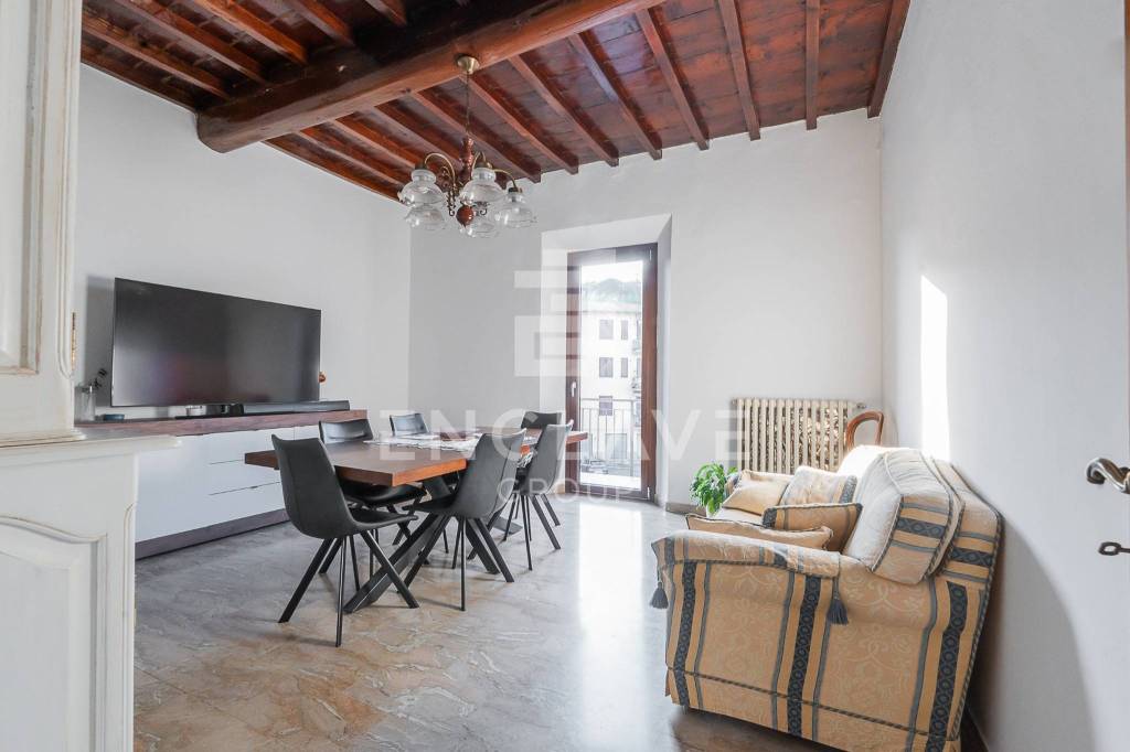 appartamento in vendita a Scarperia e San Piero in zona San Piero a Sieve