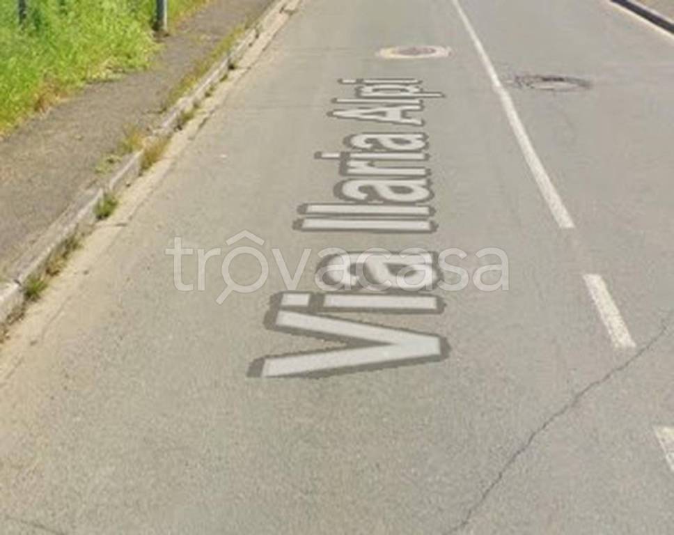 negozio in vendita a Scarperia e San Piero in zona San Piero a Sieve