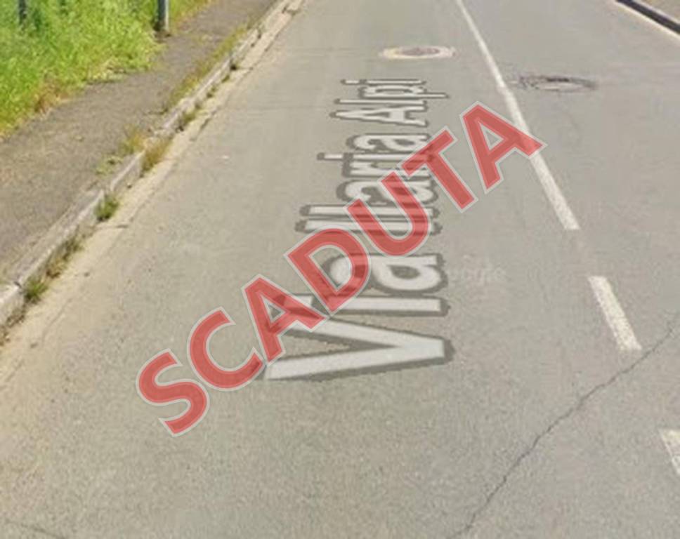 negozio in vendita a Scarperia e San Piero in zona San Piero a Sieve