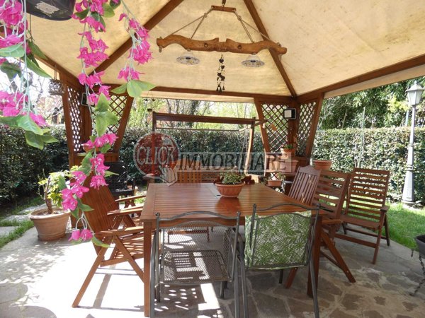 casa indipendente in vendita a Scarperia e San Piero in zona San Piero a Sieve