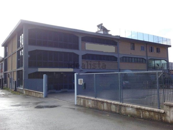 capannone in vendita a Scarperia e San Piero in zona San Piero a Sieve