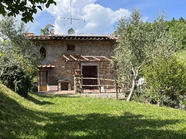 casale in vendita a Scarperia e San Piero