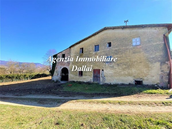 casa indipendente in vendita a Scarperia e San Piero in zona Scarperia