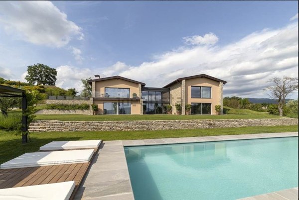 casa indipendente in vendita a Scarperia e San Piero in zona Ponzalla