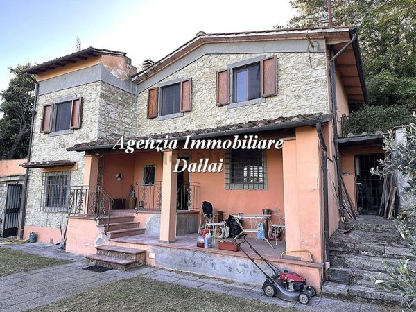 casa indipendente in vendita a Scarperia e San Piero in zona Scarperia
