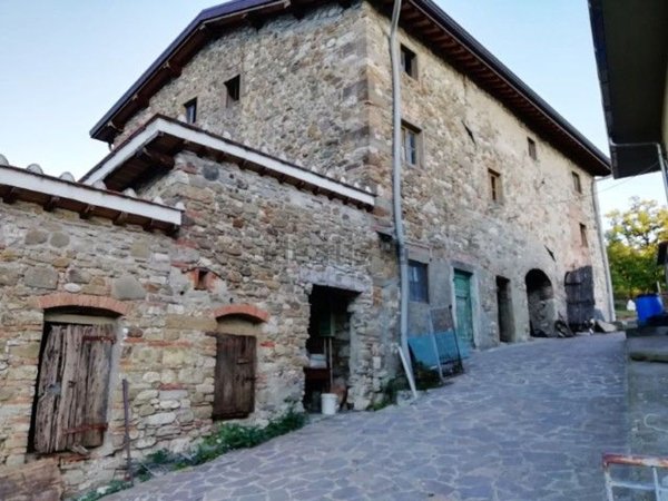 azienda agricola in vendita a Scarperia e San Piero in zona Marcoiano