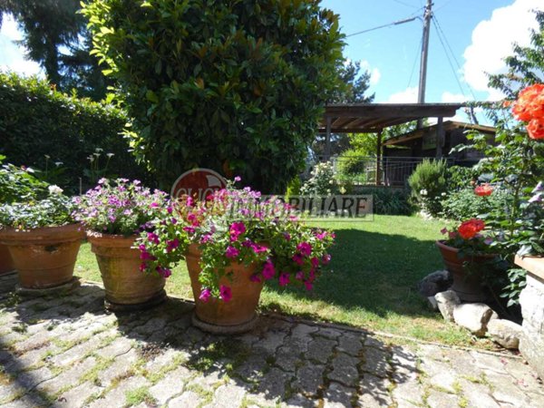 appartamento in vendita a Scarperia e San Piero in zona Scarperia