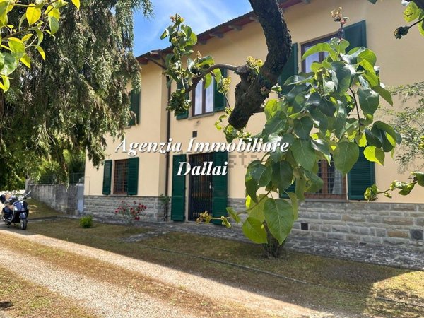 casa indipendente in vendita a Scarperia e San Piero in zona Scarperia