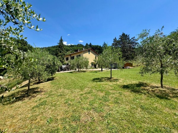 casa indipendente in vendita a Scarperia e San Piero in zona Ponzalla