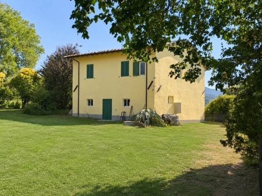 appartamento in vendita a Scarperia e San Piero in zona Scarperia
