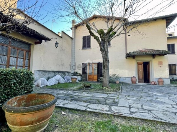appartamento in vendita a Scarperia e San Piero in zona San Piero a Sieve