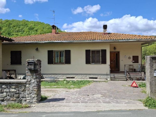 casa indipendente in vendita a Scarperia e San Piero in zona Ponzalla