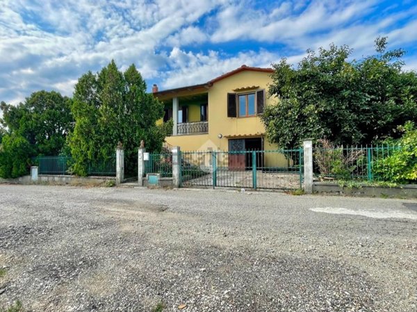 casa indipendente in vendita a Scarperia e San Piero in zona Scarperia