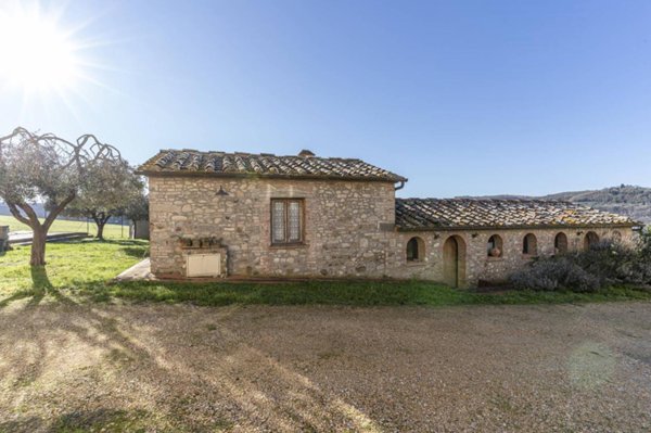 casa indipendente in vendita a Barberino Tavarnelle in zona Badia a Passignano