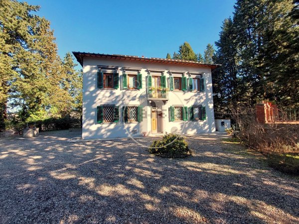 quadrivano in vendita a Barberino Tavarnelle in zona Tavarnelle Val di Pesa