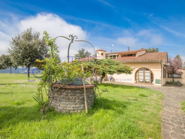 casa indipendente in vendita a Barberino Tavarnelle in zona Linari