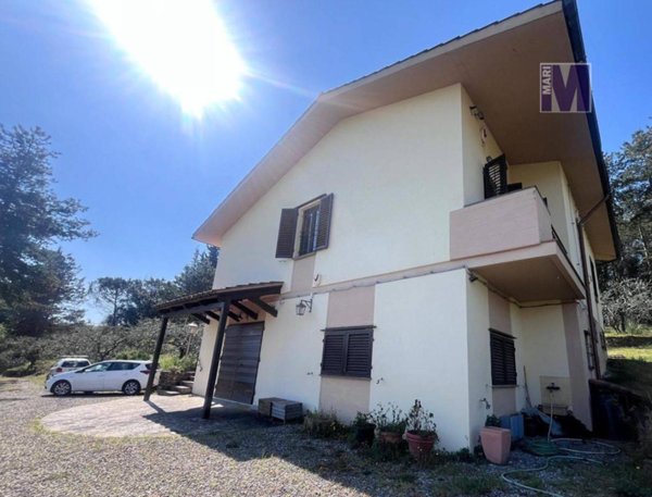casa indipendente in vendita a Barberino Tavarnelle in zona San Donato in Poggio