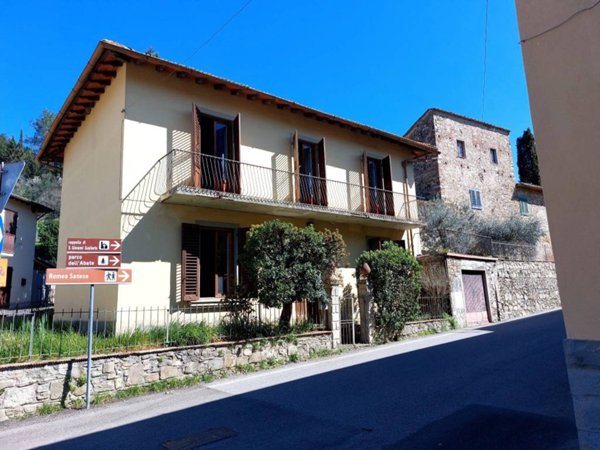 casa indipendente in vendita a Barberino Tavarnelle in zona Sambuca Val di Pesa
