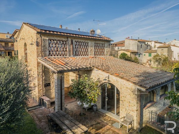 esavano in vendita a Barberino Tavarnelle