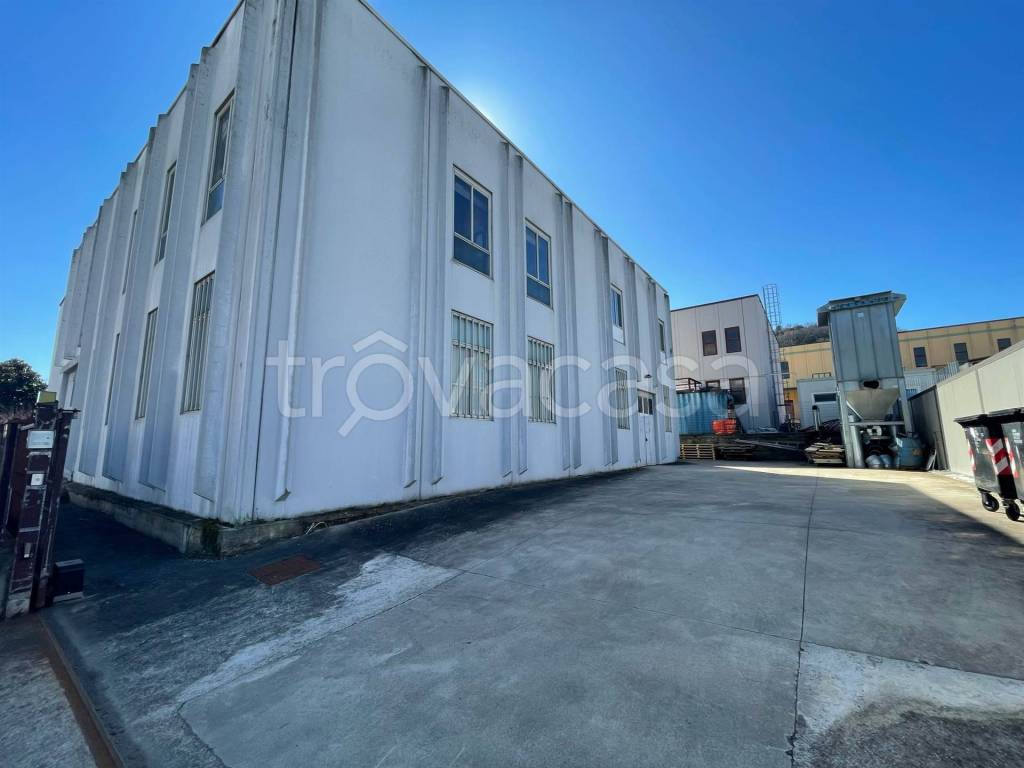 locale commerciale in vendita a Barberino Tavarnelle